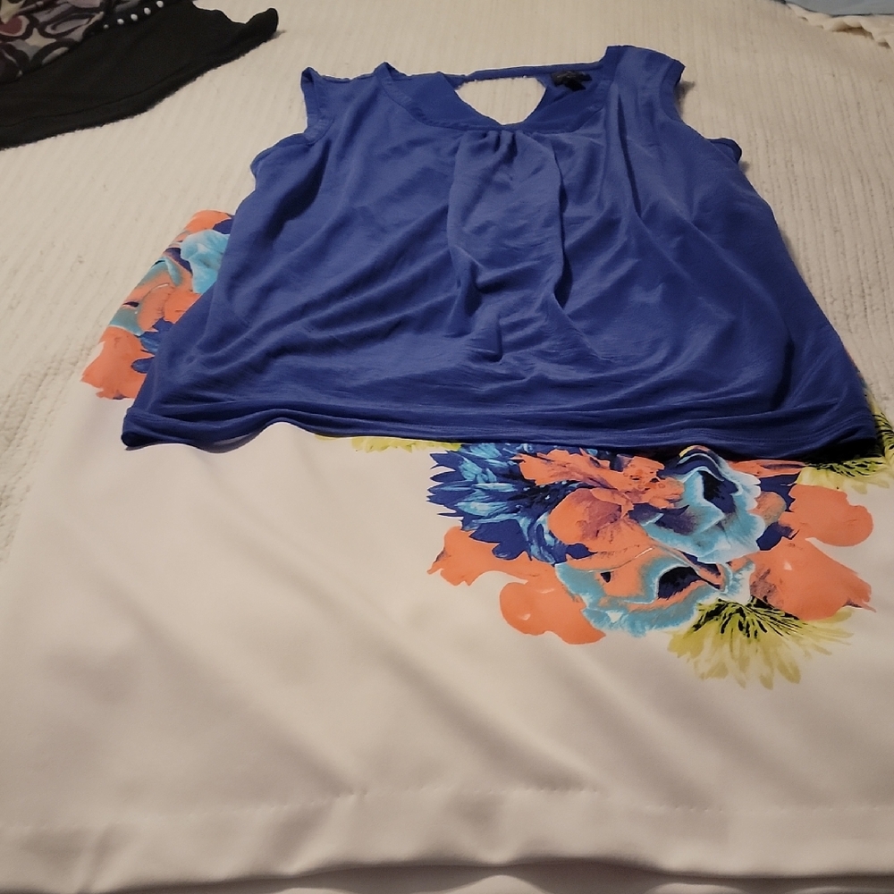 Worthington Blue Sleeveless Cut Out Blouse And Floral Skirt